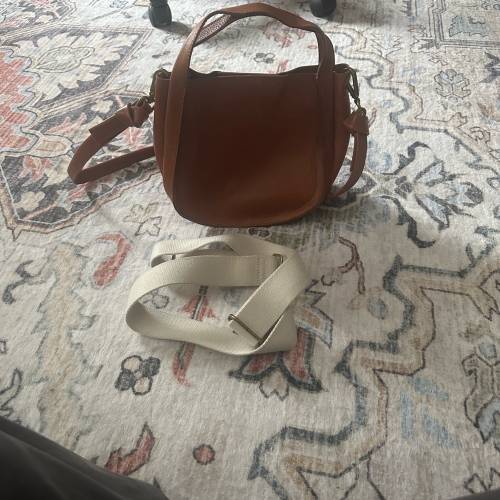 Madewell Sydney Tan Leather Crossbody Bag